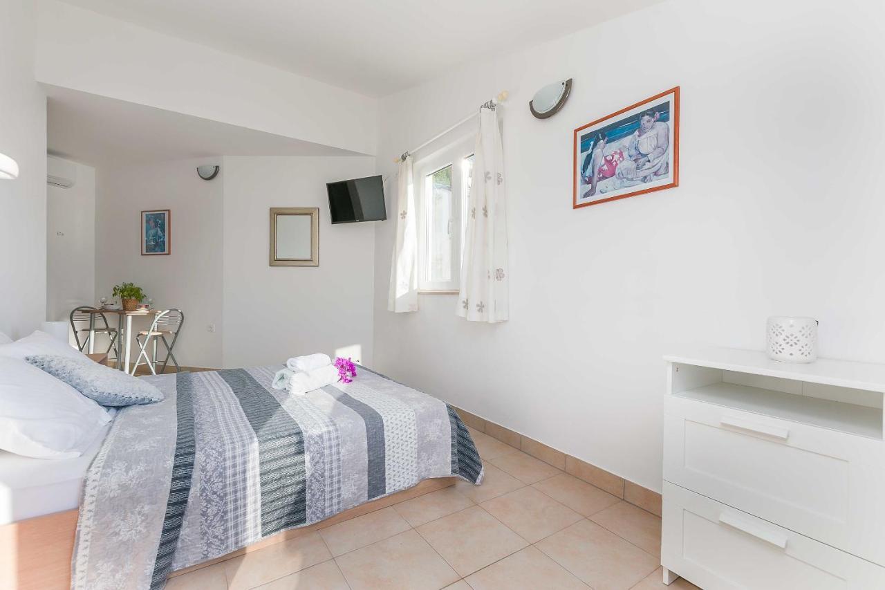 Apartmani Neno Локва-Рогозница Экстерьер фото